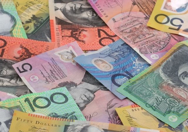 The Barefoot Investor - growing wealth the easy way