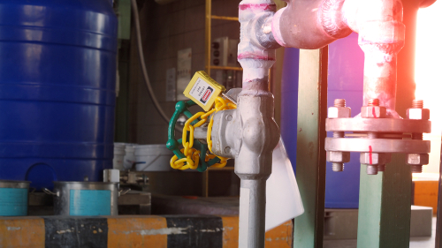 test and tag by YAKISTUDIO shutterstock_1301040709